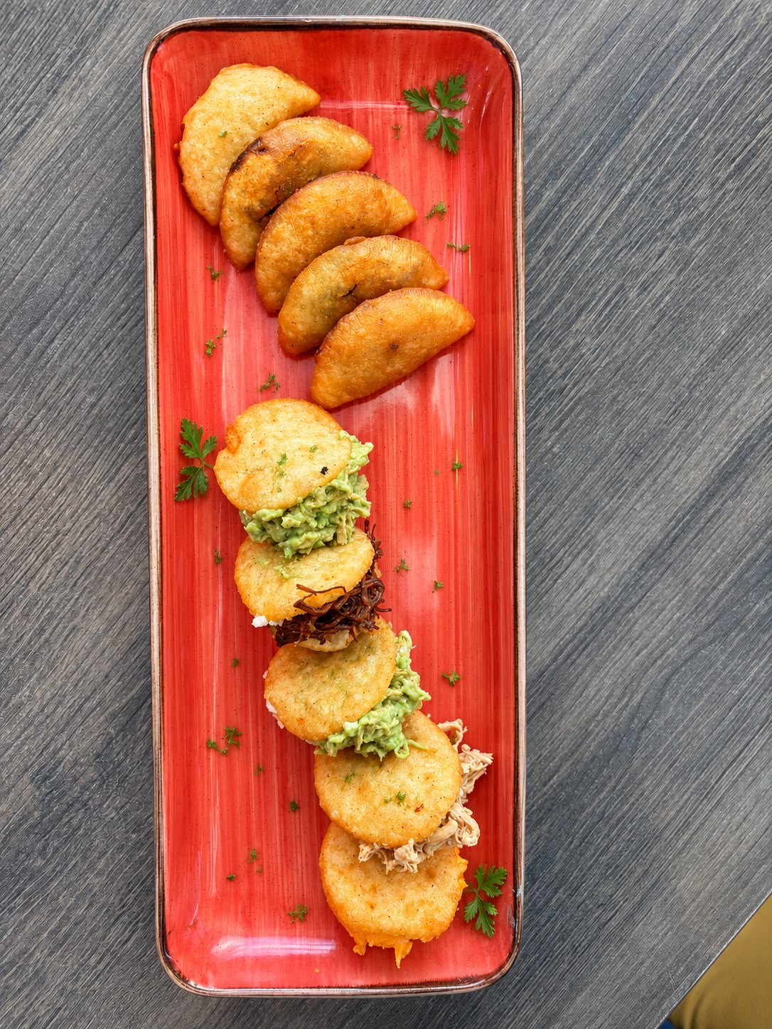 Mix de arepitas · empanaditas